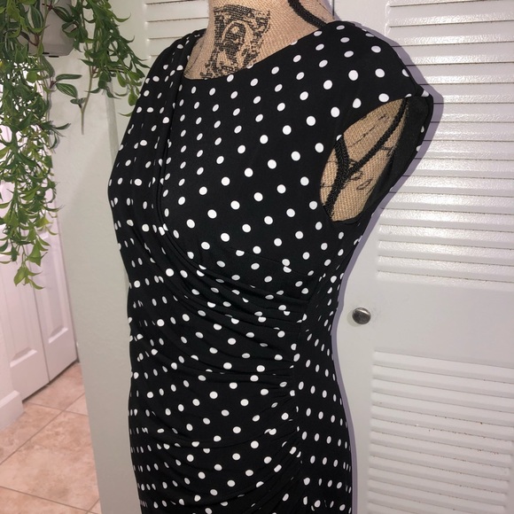 Women dress - Picture 6 of 13